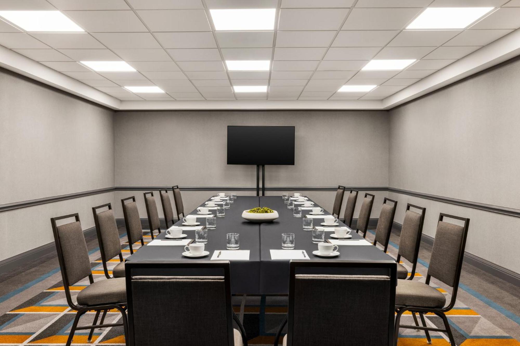 Crowne Plaza Louisville Airport Expo Ctr By Ihg Extérieur photo