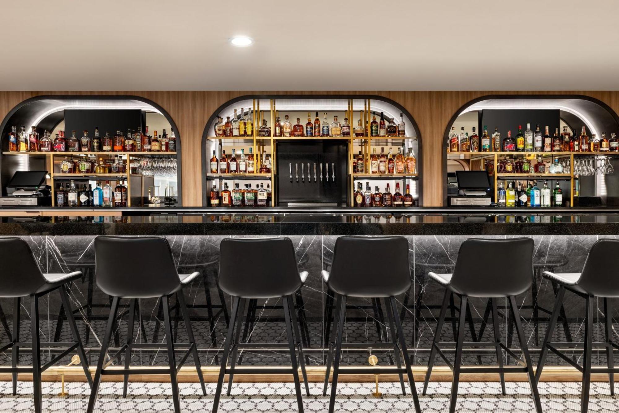 Crowne Plaza Louisville Airport Expo Ctr By Ihg Extérieur photo
