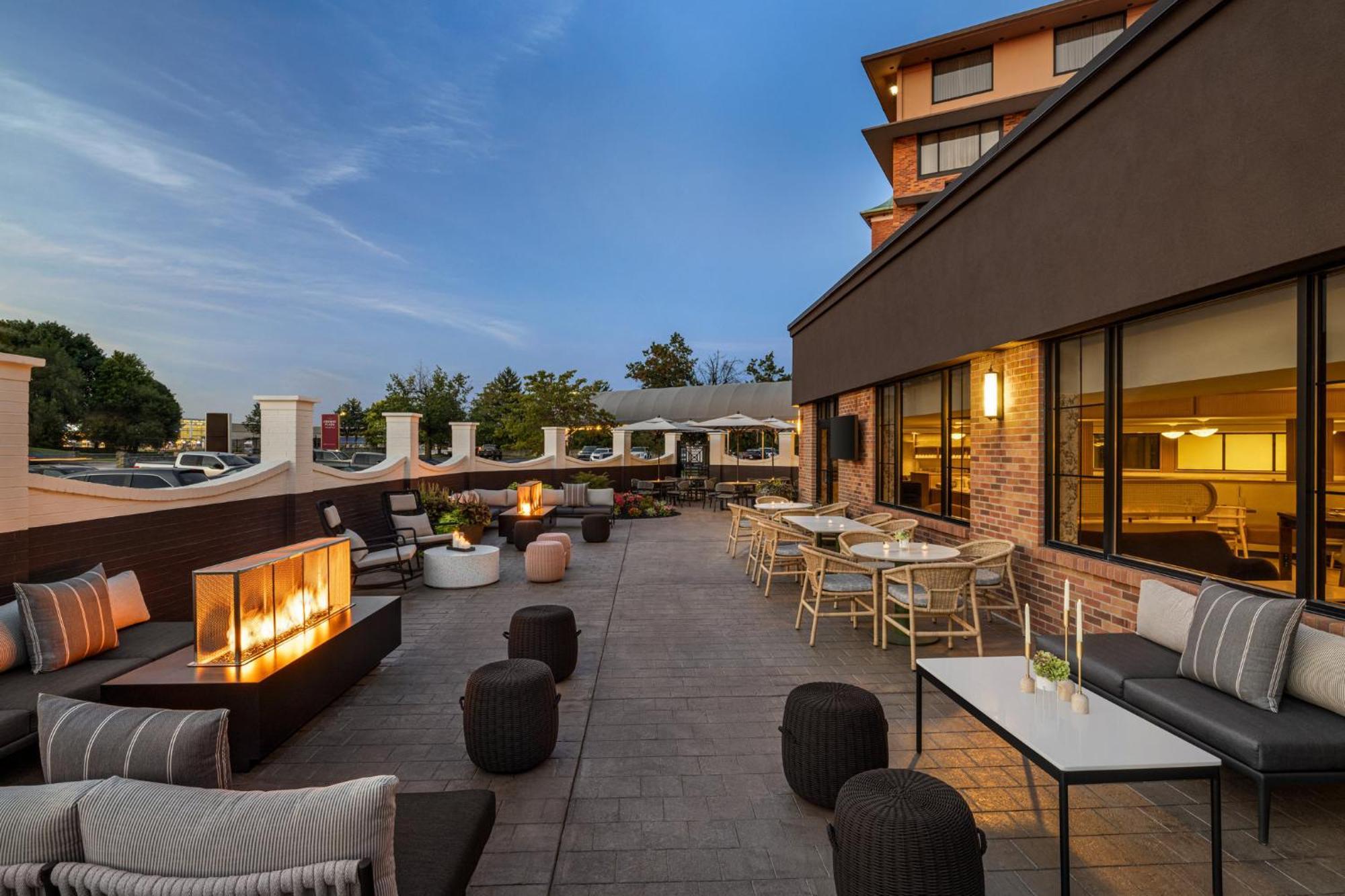 Crowne Plaza Louisville Airport Expo Ctr By Ihg Extérieur photo